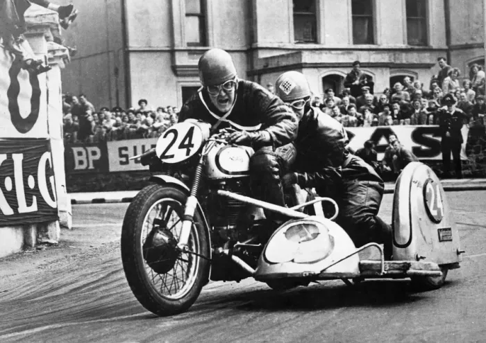 Framed Print : Alec Skein & Don Overall (Norton) 1954 Sidecar TT Framed Print : Alec Skein & Don Overall (Norton) 1954 Sidecar TT