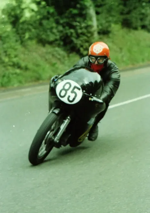 Framed Print : Alec Swallow (Velocette) 1980 Senior Manx Grand Prix Framed Print : Alec Swallow (Velocette) 1980 Senior Manx Grand Prix