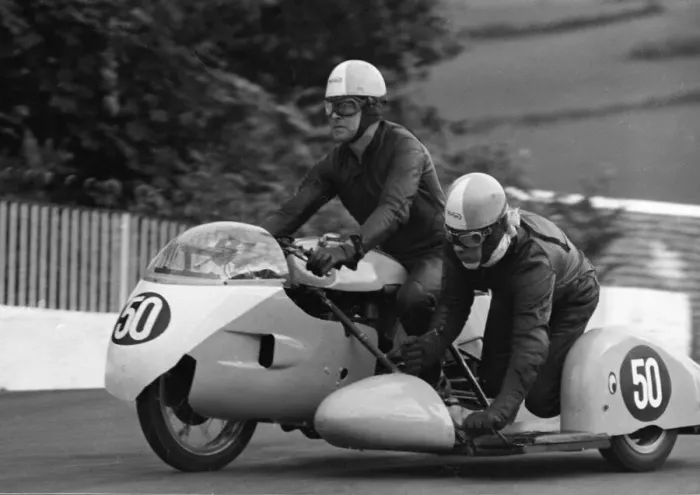Framed Print : Alex Aitken & L Chapman (Norton) 1968 500 Sidecar TT
