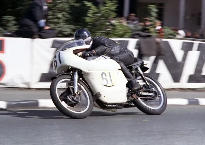Framed Print : Alf Shaw (Norton) 1966 Senior TT