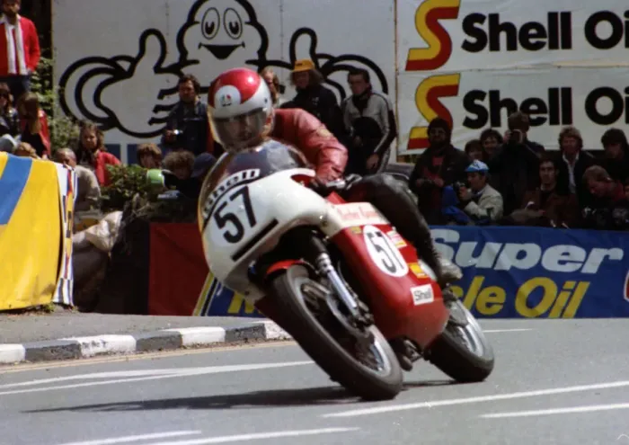 Framed Print : Alistair Frame (BSA) 1982 Classic TT Framed Print : Alistair Frame (BSA) 1982 Classic TT