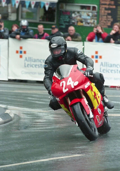 Alistair Howarth (Yamaha) 2000 Production TT