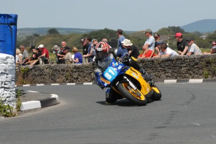 Framed Print : Alistair Howarth (Yamaha) 2011 Southern 100 Framed Print : Alistair Howarth (Yamaha) 2011 Southern 100