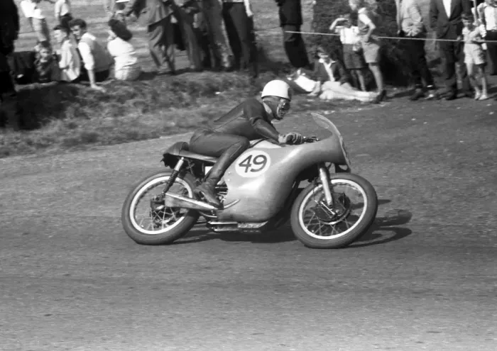 Framed Print : Alistair King (Norton) 1959 Senior Ulster Grand Prix Framed Print : Alistair King (Norton) 1959 Senior Ulster Grand Prix