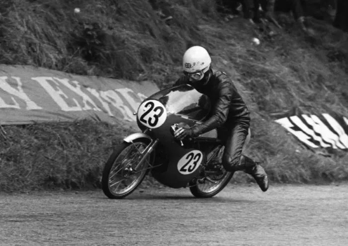 Framed Print : Allan Robinson MBE (Honda) 1966 50cc TT Framed Print : Allan Robinson MBE (Honda) 1966 50cc TT