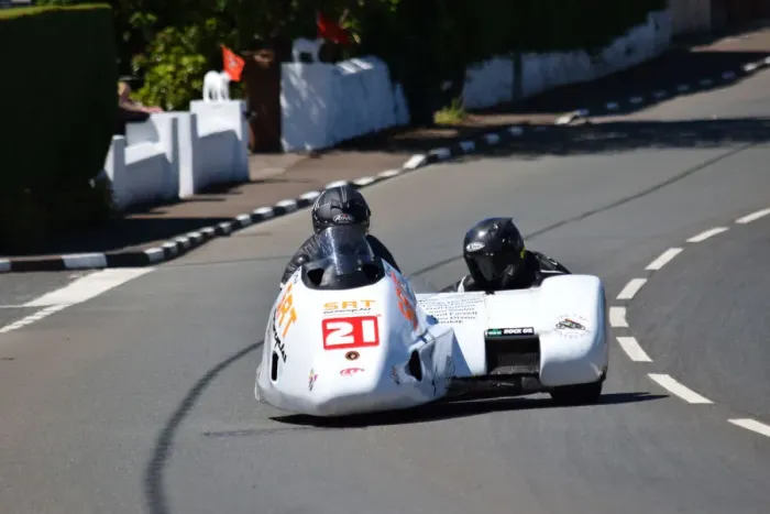 Framed Print : Allan Schofield & Steve Thomas (DDM) 2019 Sidecar TT Framed Print : Allan Schofield & Steve Thomas (DDM) 2019 Sidecar TT