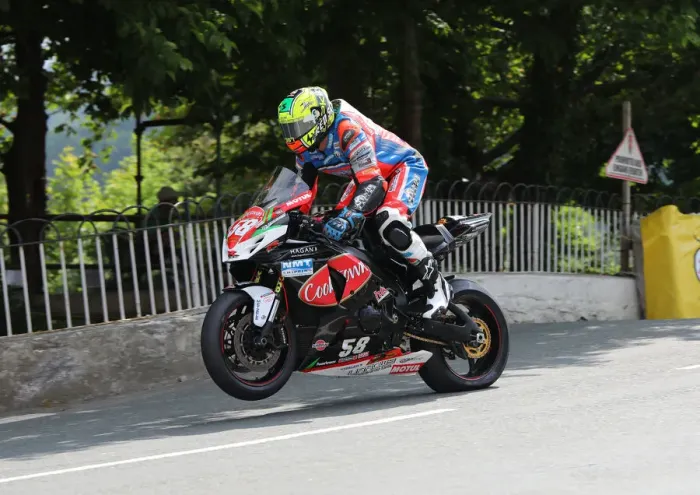 Framed Print : Allan Venter (Suzuki) 2018 Superbike TT Framed Print : Allan Venter (Suzuki) 2018 Superbike TT