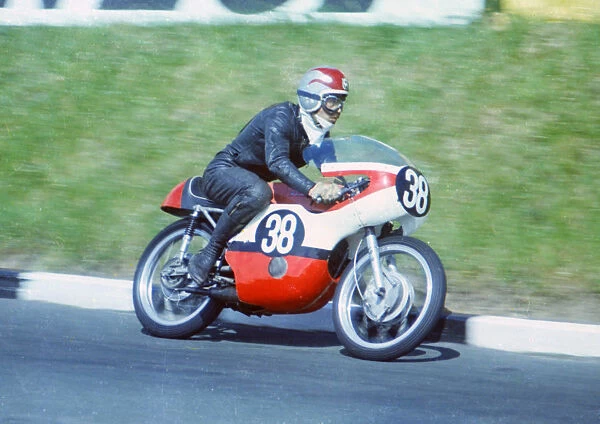 Allen Hutchings (Tohatsu) 1968 Ultra Lightweight TT