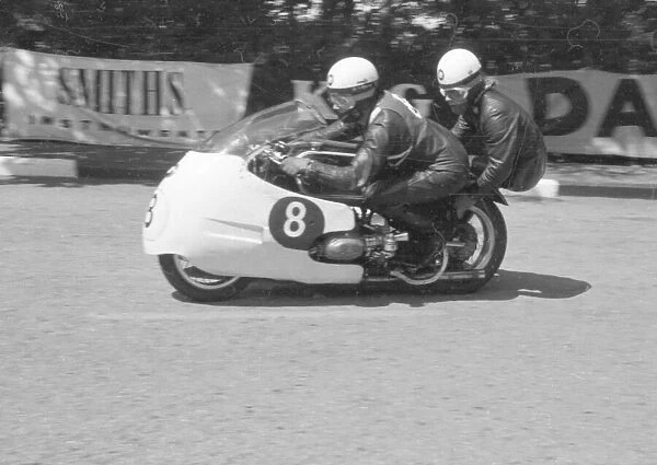 Alwyn Ritter & Edwin Blauth (BMW) 1960 Sidecar TT