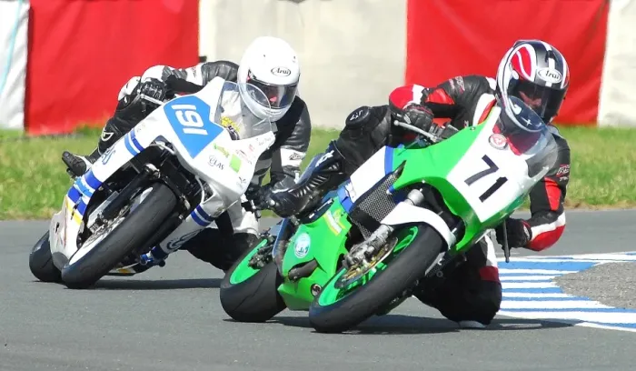 Framed Print : Andrew Cowie (Kawasaki) Darren Bass (Honda) April; Jurby
