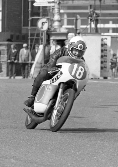 Framed Print : Andrew Hardman (Bultaco) 1973 Lightweight Manx Grand Prix Framed Print : Andrew Hardman (Bultaco) 1973 Lightweight Manx Grand Prix