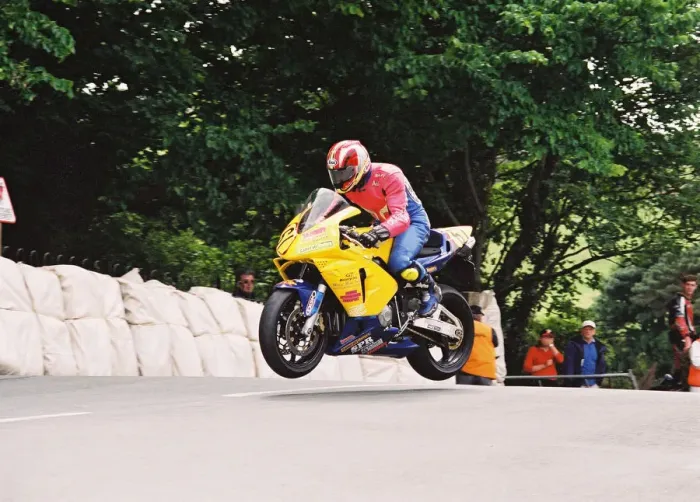 Framed Print : Andrew Jackson (Honda) 2004 Senior TT Framed Print : Andrew Jackson (Honda) 2004 Senior TT