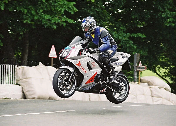 Andrew Marsden (Triumph) 2004 Production 600 TT