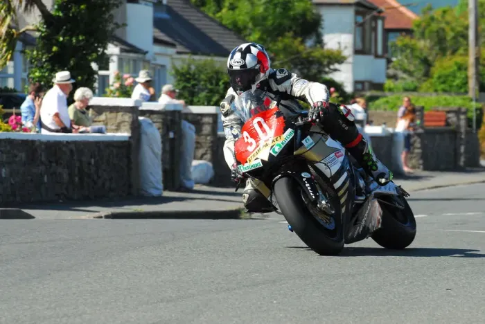 Framed Print : Andrew Sellars (Honda) 2014 Southern 100 Framed Print : Andrew Sellars (Honda) 2014 Southern 100