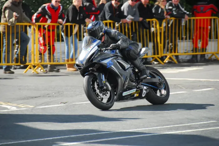 Framed Print : Andrew Soar (Suzuki) 2014 Junior Manx Grand Prix Framed Print : Andrew Soar (Suzuki) 2014 Junior Manx Grand Prix