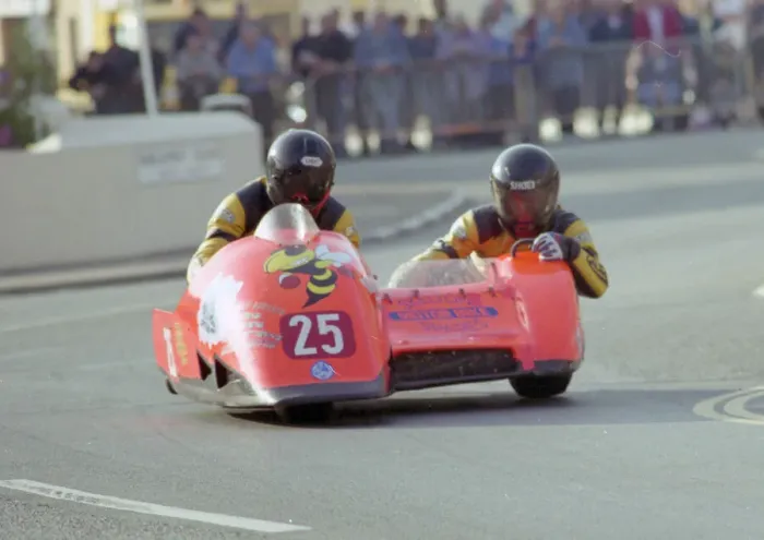 Framed Print : Andy Brown & John Dowling (Ireson Yamaha) 2003 Sidecar TT Framed Print : Andy Brown & John Dowling (Ireson Yamaha) 2003 Sidecar TT