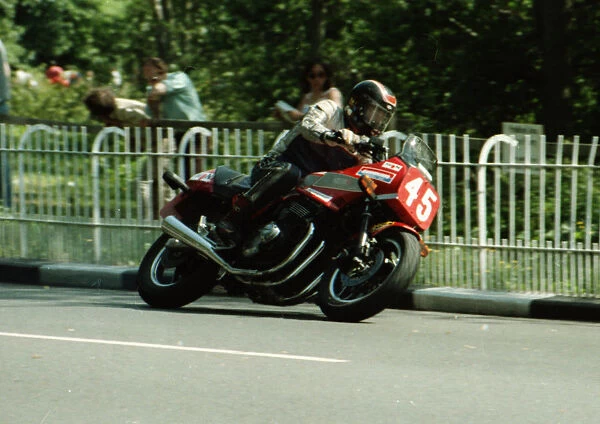 Andy Cooper (Suzuki) 1984 Production TT