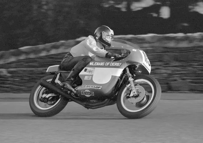 Framed Print : Andy Cooper (Triumph) 1979 Senior Manx Grand Prix
