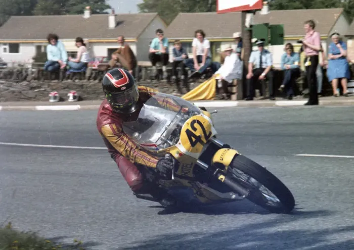 Framed Print : Andy Cooper (Yamaha) 1981 Senior Manx Grand Prix Framed Print : Andy Cooper (Yamaha) 1981 Senior Manx Grand Prix