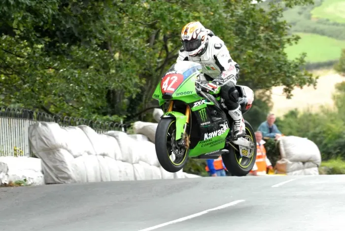 Framed Print : Andy Farrell (Kawasaki) 2009 Newcomers Manx Grand Prix Framed Print : Andy Farrell (Kawasaki) 2009 Newcomers Manx Grand Prix