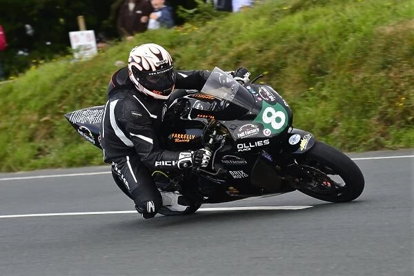 Andy Farrell (Kawasaki) 2014 Super Twin Manx Grand Prix
