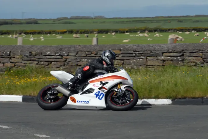Framed Print : Andy Fenton (Yamaha) 2009 Jurby Road Framed Print : Andy Fenton (Yamaha) 2009 Jurby Road