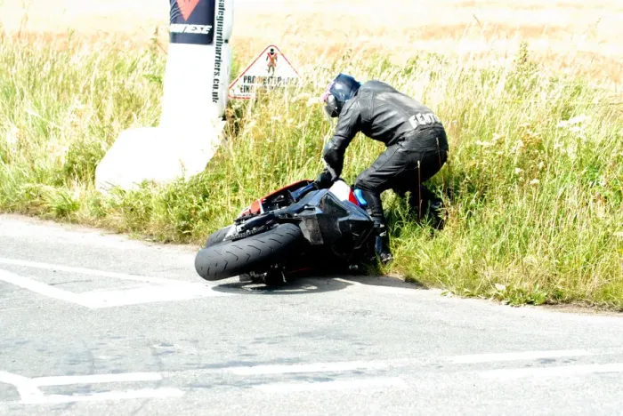 Framed Print : Andy Fenton (Yamaha) 2010 Jurby Road Framed Print : Andy Fenton (Yamaha) 2010 Jurby Road