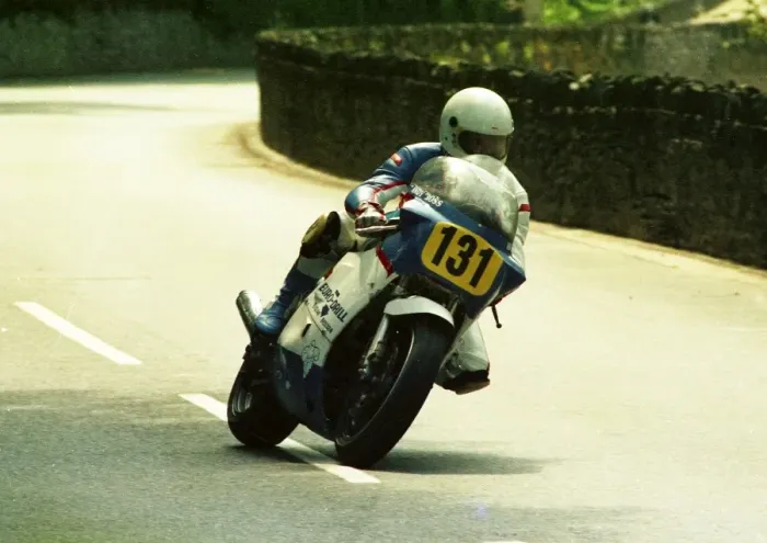 Framed Print : Andy Ross (Suzuki) 1988 Senior TT Framed Print : Andy Ross (Suzuki) 1988 Senior TT