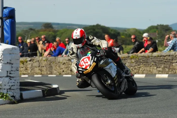 Framed Print : Andy Sellars (Honda) 2015 Southern 100