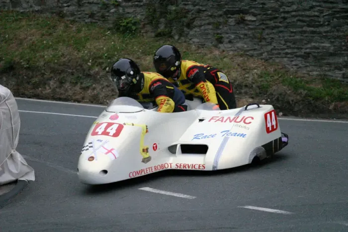 Framed Print : Andy Thompson & Steve Harpham (Fanuc Honda) 2004 Sidecar TT Framed Print : Andy Thompson & Steve Harpham (Fanuc Honda) 2004 Sidecar TT