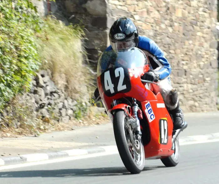 Framed Print : Andy Wilson (Honda Drixton) 2010 Senior Classic TT Framed Print : Andy Wilson (Honda Drixton) 2010 Senior Classic TT