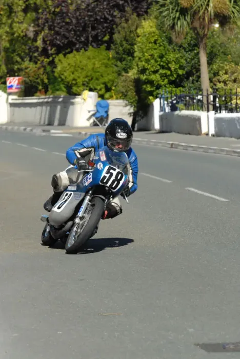 Framed Print : Andy Wilson (Suzuki) 2010 Lightweight Classic TT