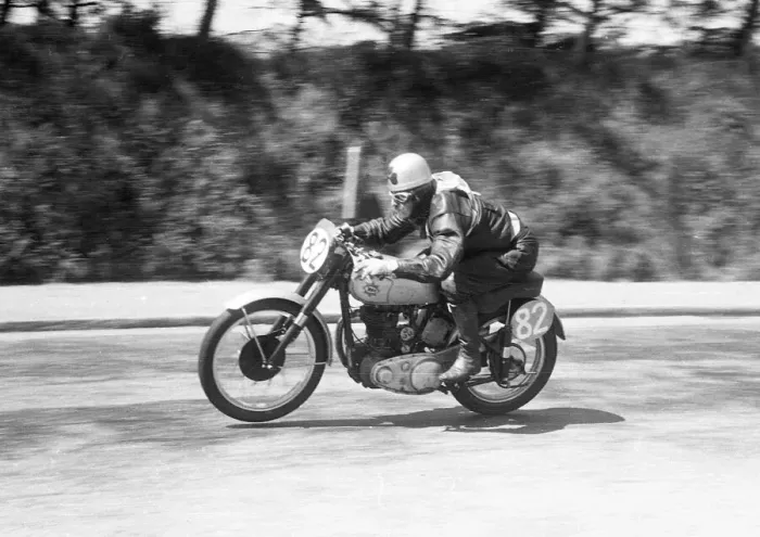 Framed Print : Angus Martin (BSA) 1952 Junior Clubman TT Framed Print : Angus Martin (BSA) 1952 Junior Clubman TT