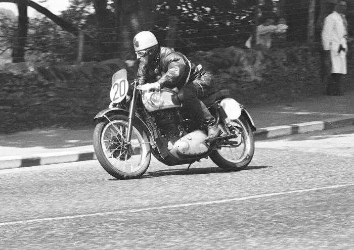 Framed Print : Angus Martin (BSA) 1953 Junior Clubman TT Framed Print : Angus Martin (BSA) 1953 Junior Clubman TT