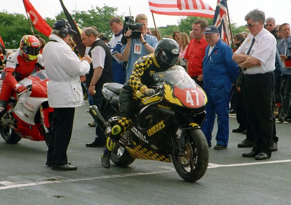 Anita Buxton (Kawasaki) 1999 Production TT