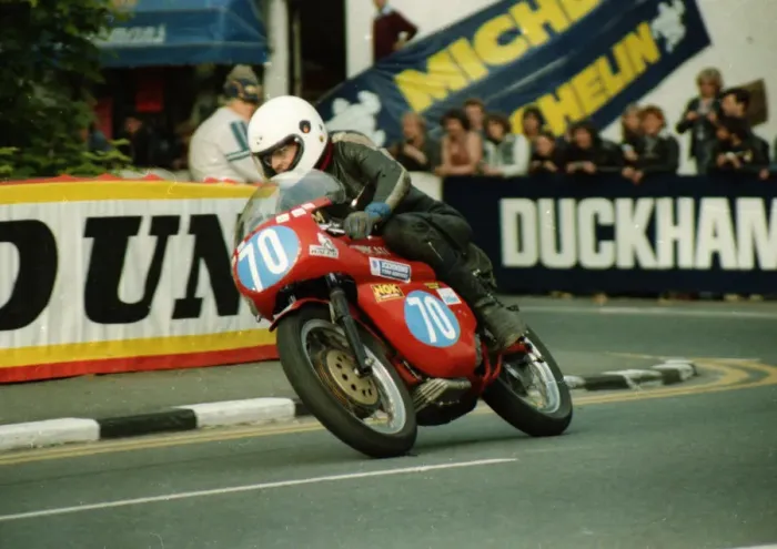 Framed Print : Anthony Ainslie (Ducati) 1984 Historic TT