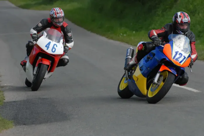Framed Print : Anthony Redmond (127) (Yamaha) and John Hulley (Honda) 2007 Jurby Road Framed Print : Anthony Redmond (127) (Yamaha) and John Hulley (Honda) 2007 Jurby Road