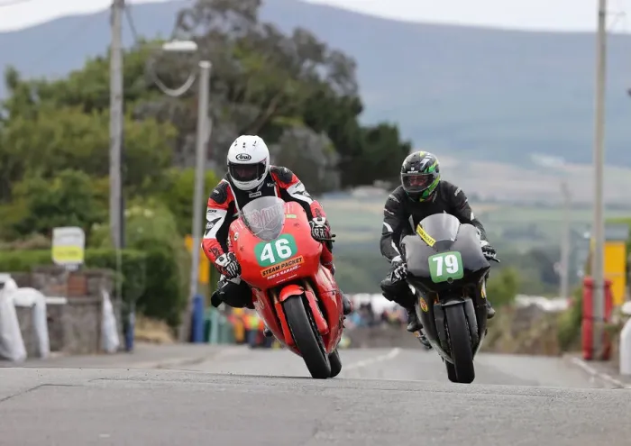 Framed Print : Anthony Redmond (Kawasaki) and Denzyl Weavill (Honda) 2022 Southern 100 Framed Print : Anthony Redmond (Kawasaki) and Denzyl Weavill (Honda) 2022 Southern 100