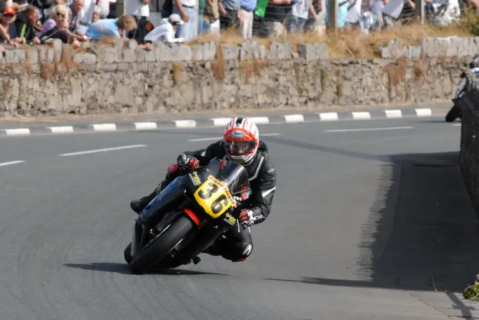 Framed Print : Anthony Redmond (Yamaha) 2014 Southern 100