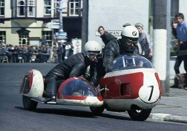 Arsenius Butscher & Aga Neumann (BMW) 1967 Sidecar TT