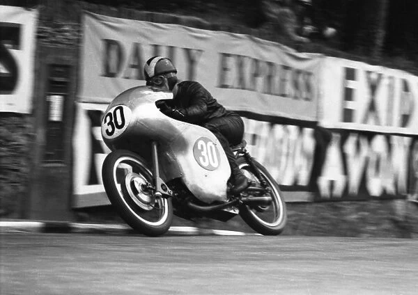 Arthur Wheeler (Guzzi) 1961 Lightweight TT