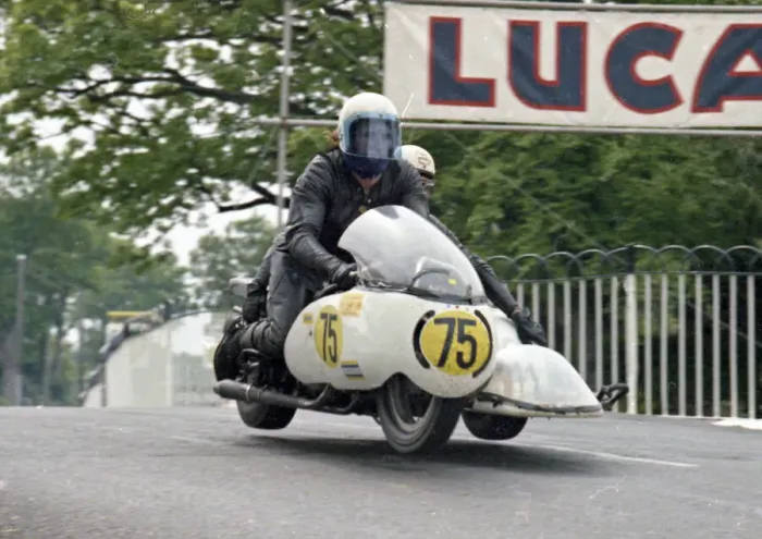 Framed Print : Artie Oates & Edda Oates (SG BSA) 1974 Sidecar 750 TT Framed Print : Artie Oates & Edda Oates (SG BSA) 1974 Sidecar 750 TT