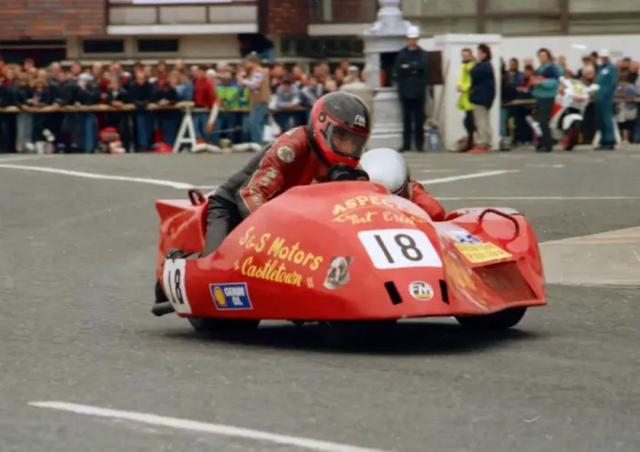 Framed Print : Artie Oates & J Gibbard (Yamaha) 1988 Sidecar TT Framed Print : Artie Oates & J Gibbard (Yamaha) 1988 Sidecar TT