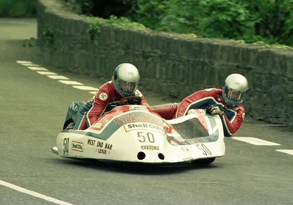 Asgar Neilsen & Michael Zakrisen (Yamaha) 1986 Sidecar TT