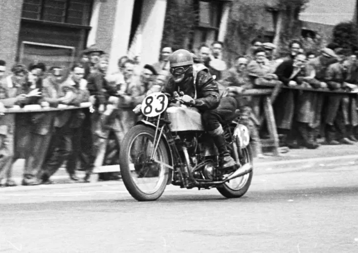 Framed Print : B Holden (CTS) 1950 Lightweight TT Framed Print : B Holden (CTS) 1950 Lightweight TT