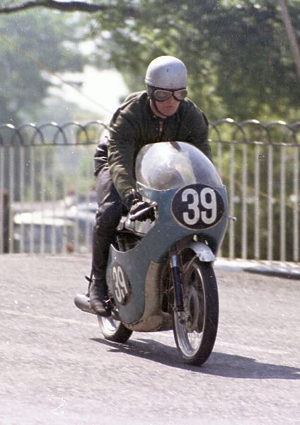 Bill Barker (Honda) 1970 Ultra Lightweight TT