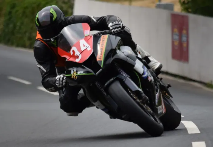Framed Print : Barry Furber (Kawasaki) 2018 Southern 100