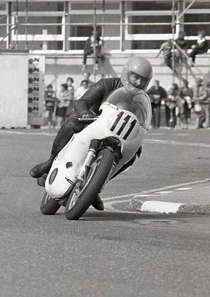 Barry Tingley (Norton) 1973 Senior Manx Grand Prix