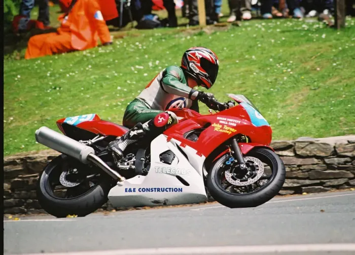 Framed Print : Barry Wood (Yamaha) 2004 Junior 600 TT Framed Print : Barry Wood (Yamaha) 2004 Junior 600 TT