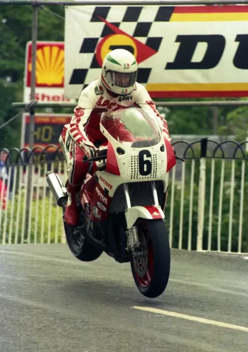 Framed Print : Barry Woodland (Loctite Yamaha) 1987 Formula One TT Framed Print : Barry Woodland (Loctite Yamaha) 1987 Formula One TT